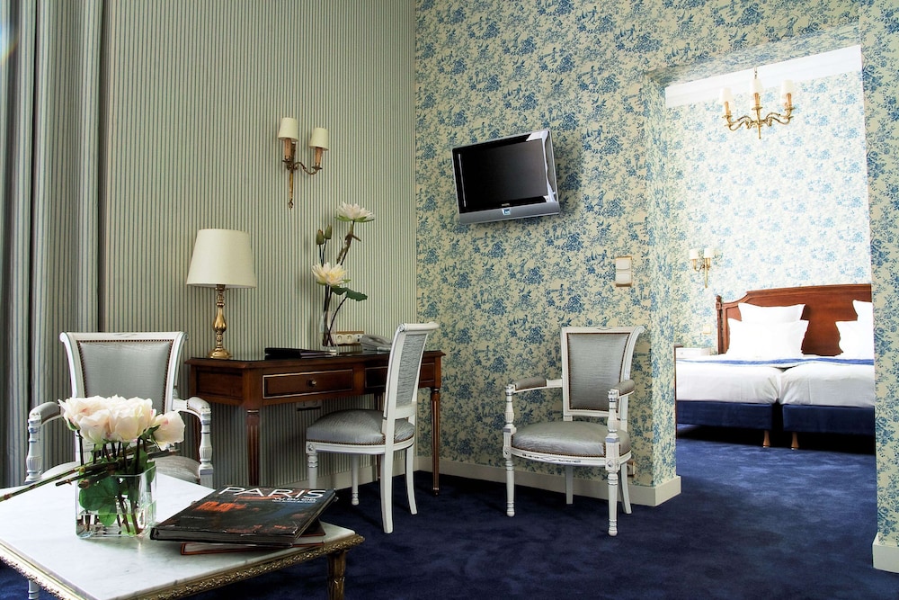Hotel Mayfair Paris 48/57