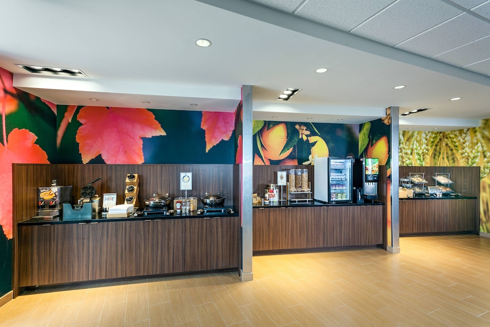 Fairfield Inn Suites Tacoma Dupont 25/33
