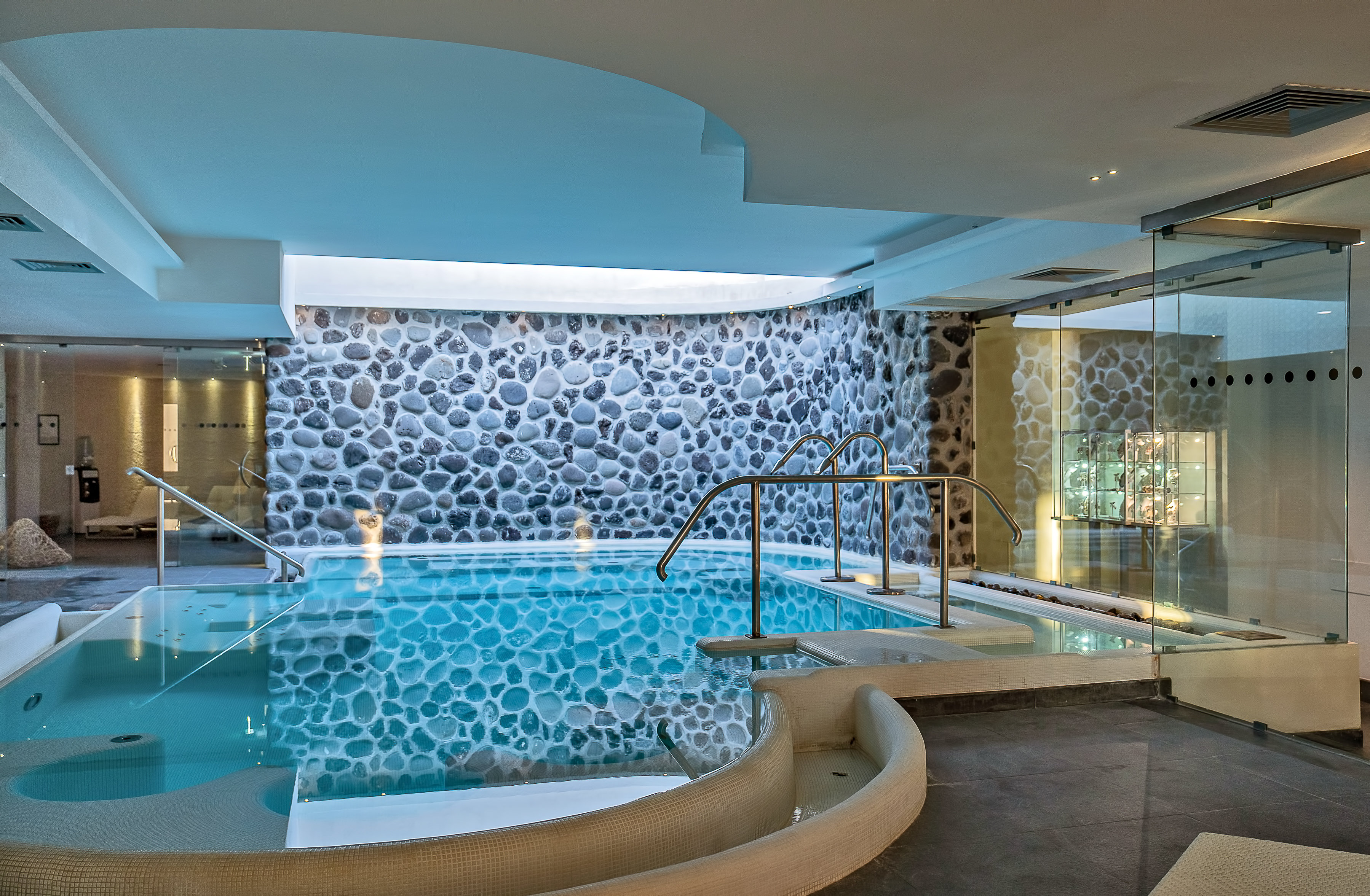 Therasia Resort Sea And Spa 60/100