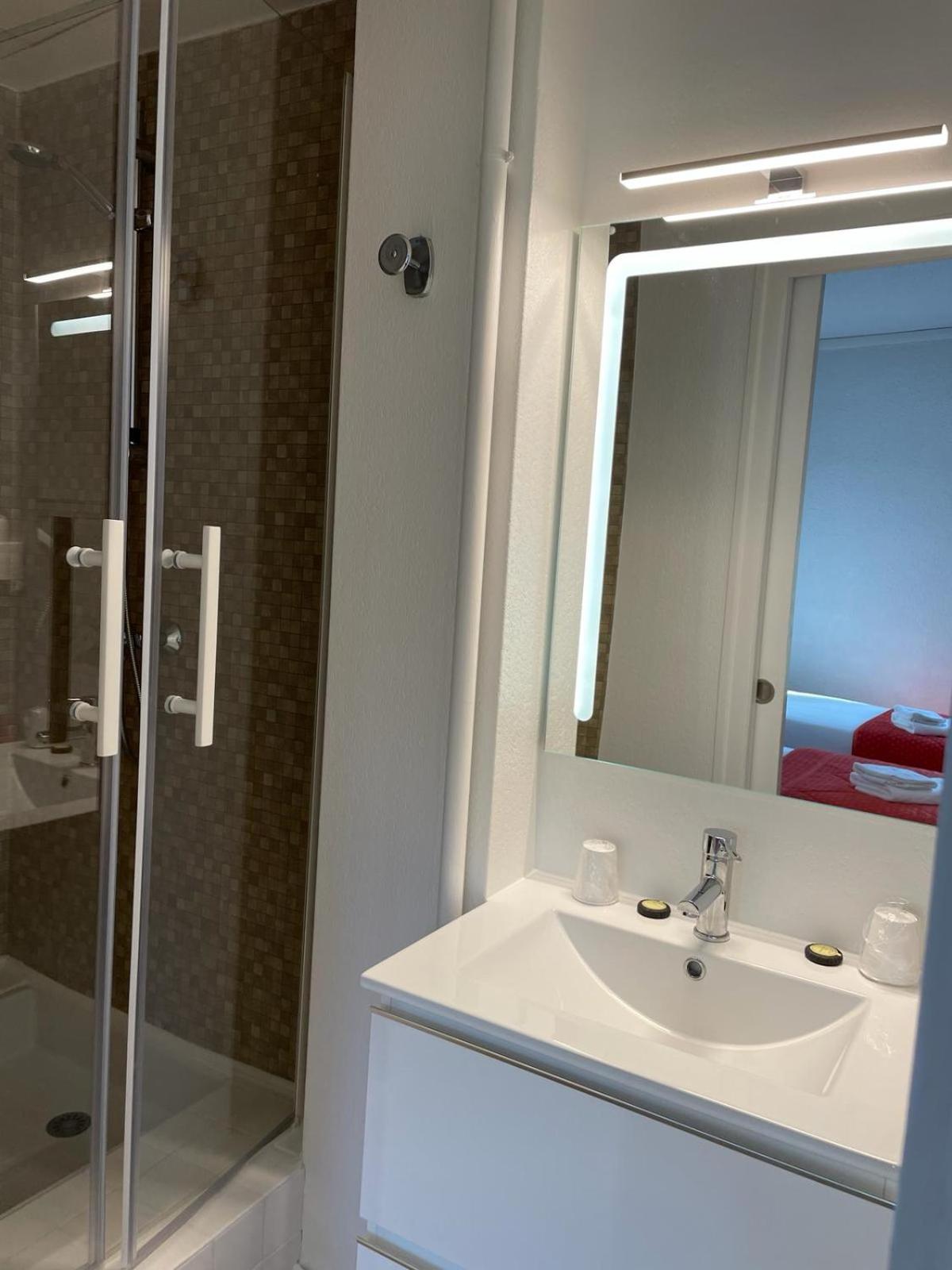 غرفة رباعية، Hotel Saint Clair 4/4