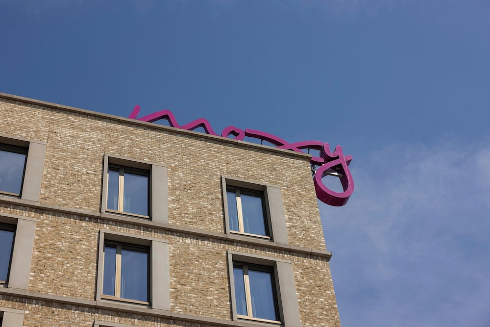 MOXY LONDON EXCEL in LONDON