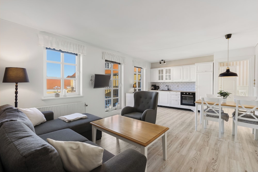 Lokken Badehotel 30/49