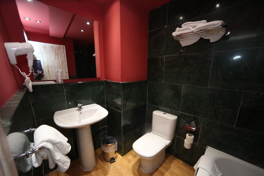 Hotel Castilla 23/38