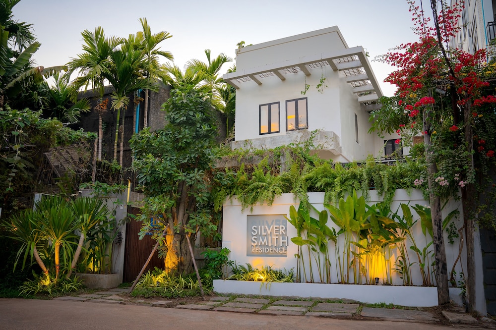 SK Residence 7/63