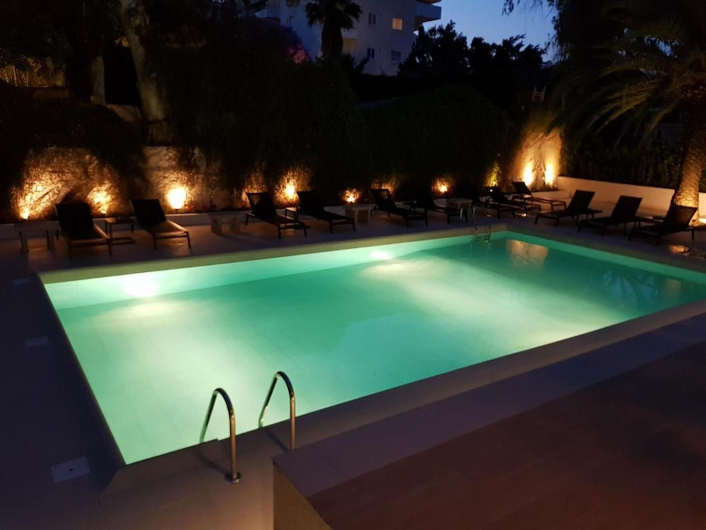 Athens Coast by London Hotel 23/28