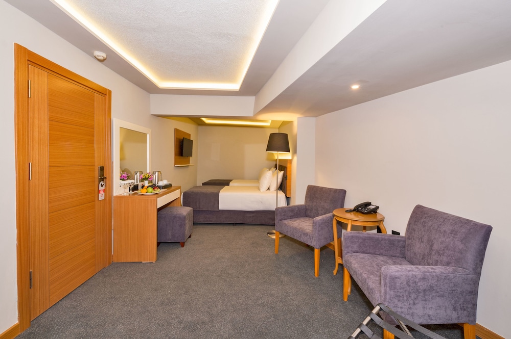 Hotel Bergama 38/51
