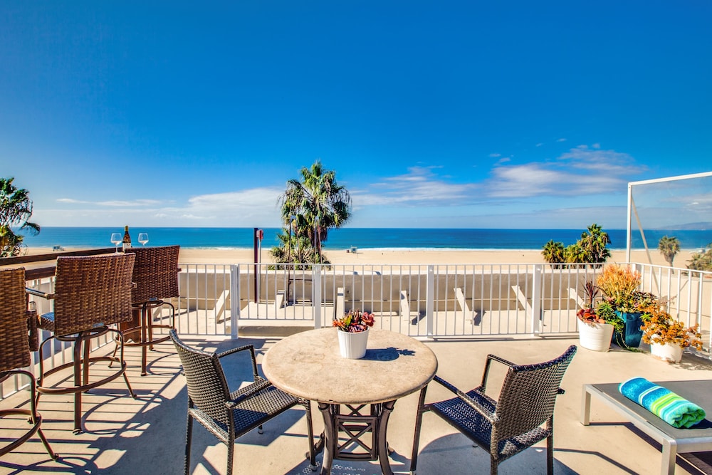 Venice Suites 45/68