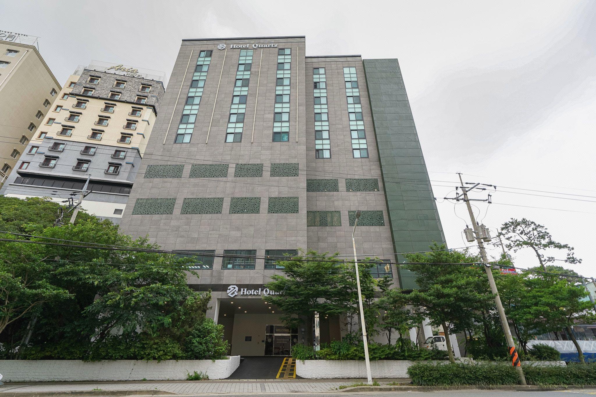 Hotel Quatz 3/80