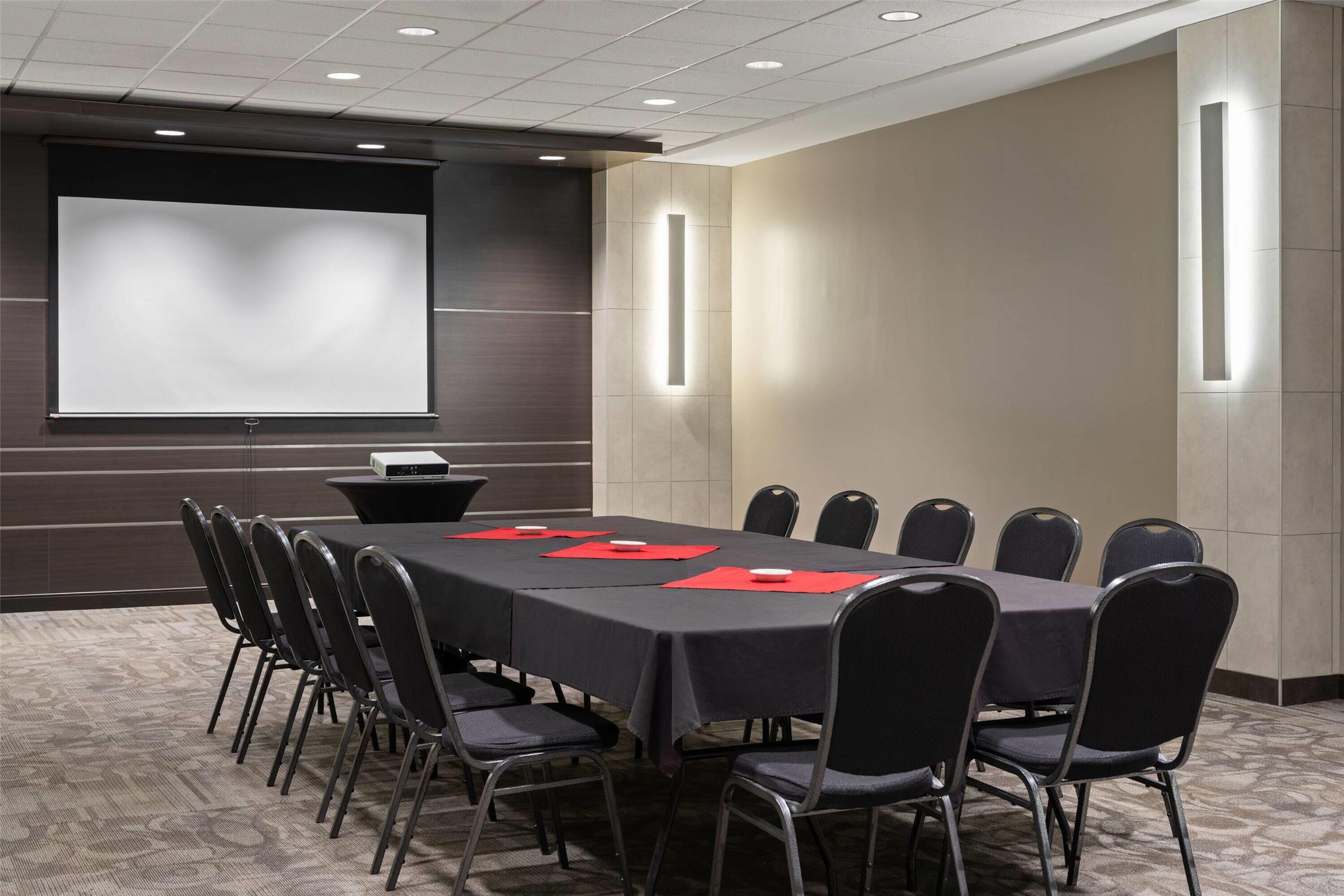 Ramada by Wyndham Saskatoon 54/69