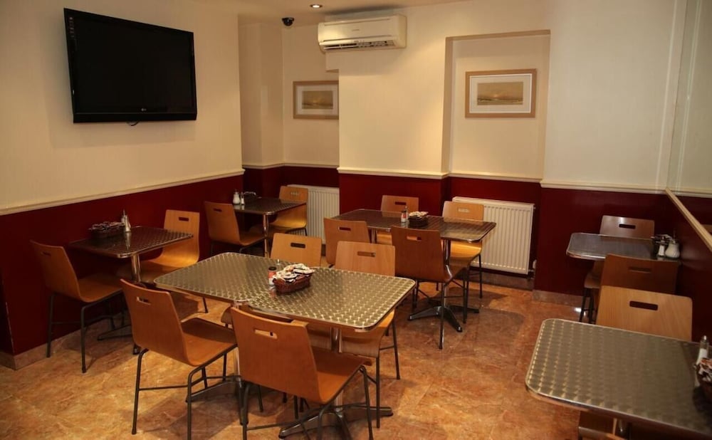 St Mark Hotel 37/50