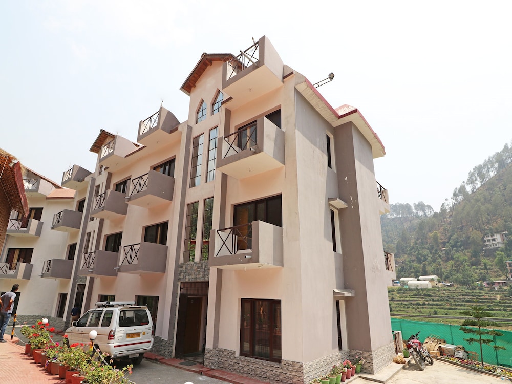 Damyanti Residency Hotel 3/50