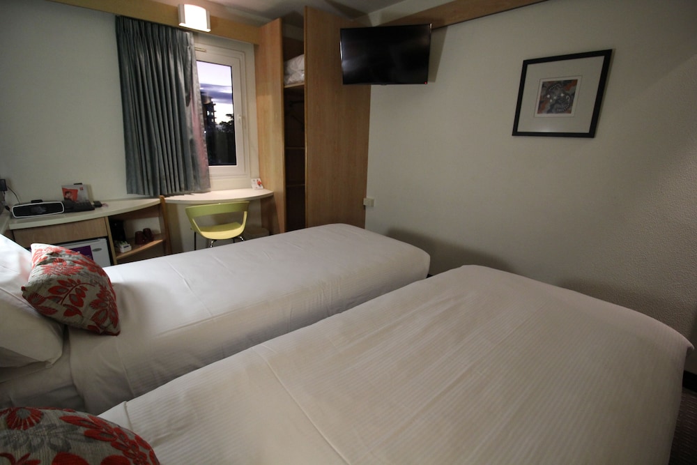 Ibis Newcastle 24/60