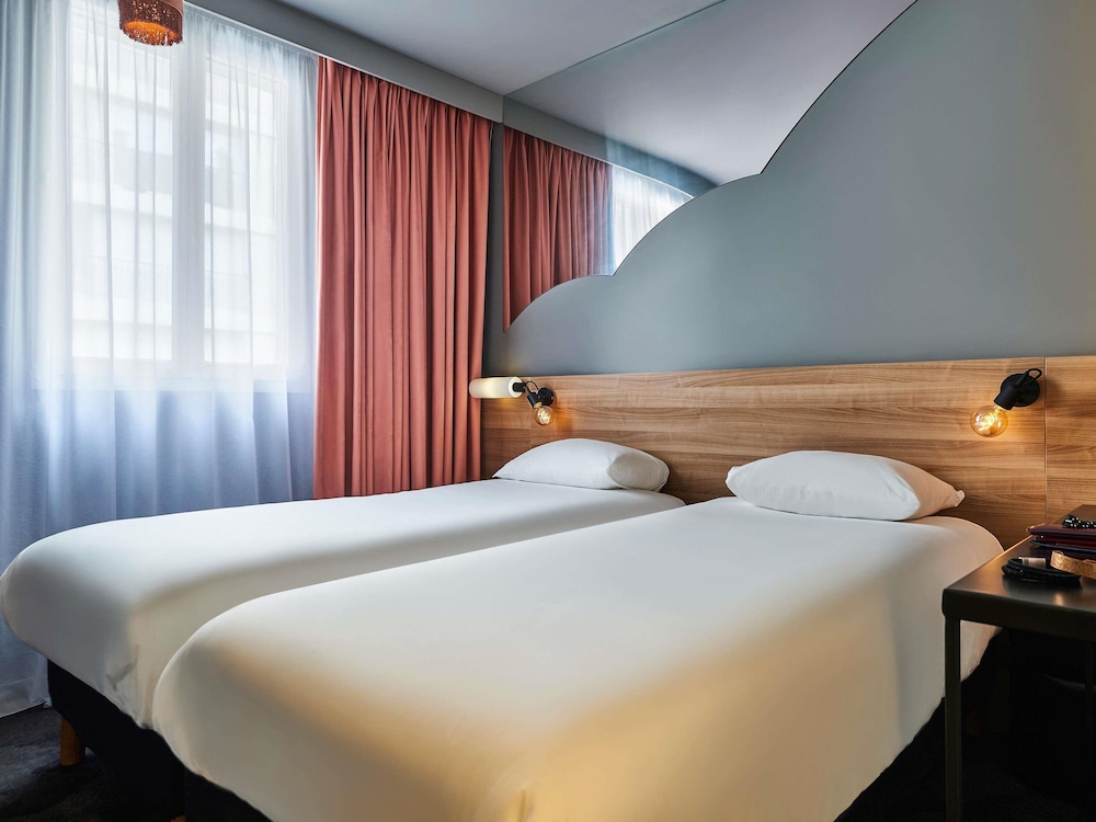 STANDARD, TWIN BEDS