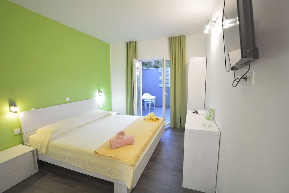 Villa Avantgarde 19/50