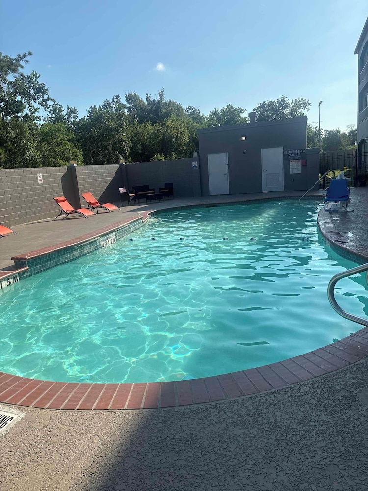 Sonesta Essential Hotel Houston-I-45 Spring 39/47