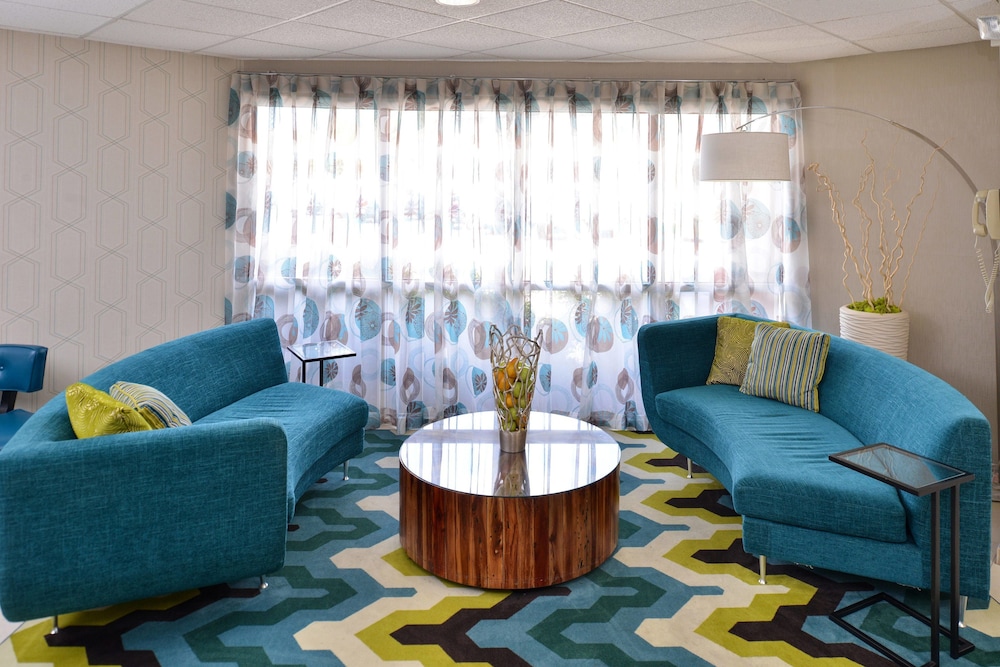 Fairfield Inn Suites Hickory 22/40