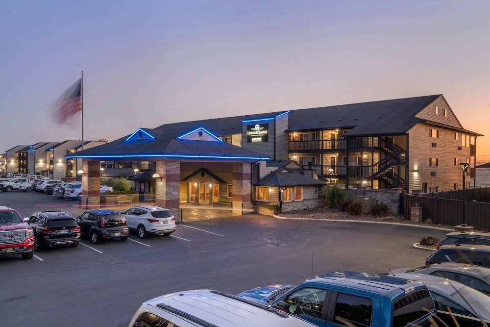 Lincoln Sands Oceanfront Resort, Ascend Hotel Collection 59/69