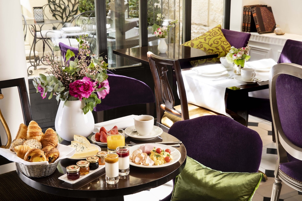 Arioso Hotel 50/60