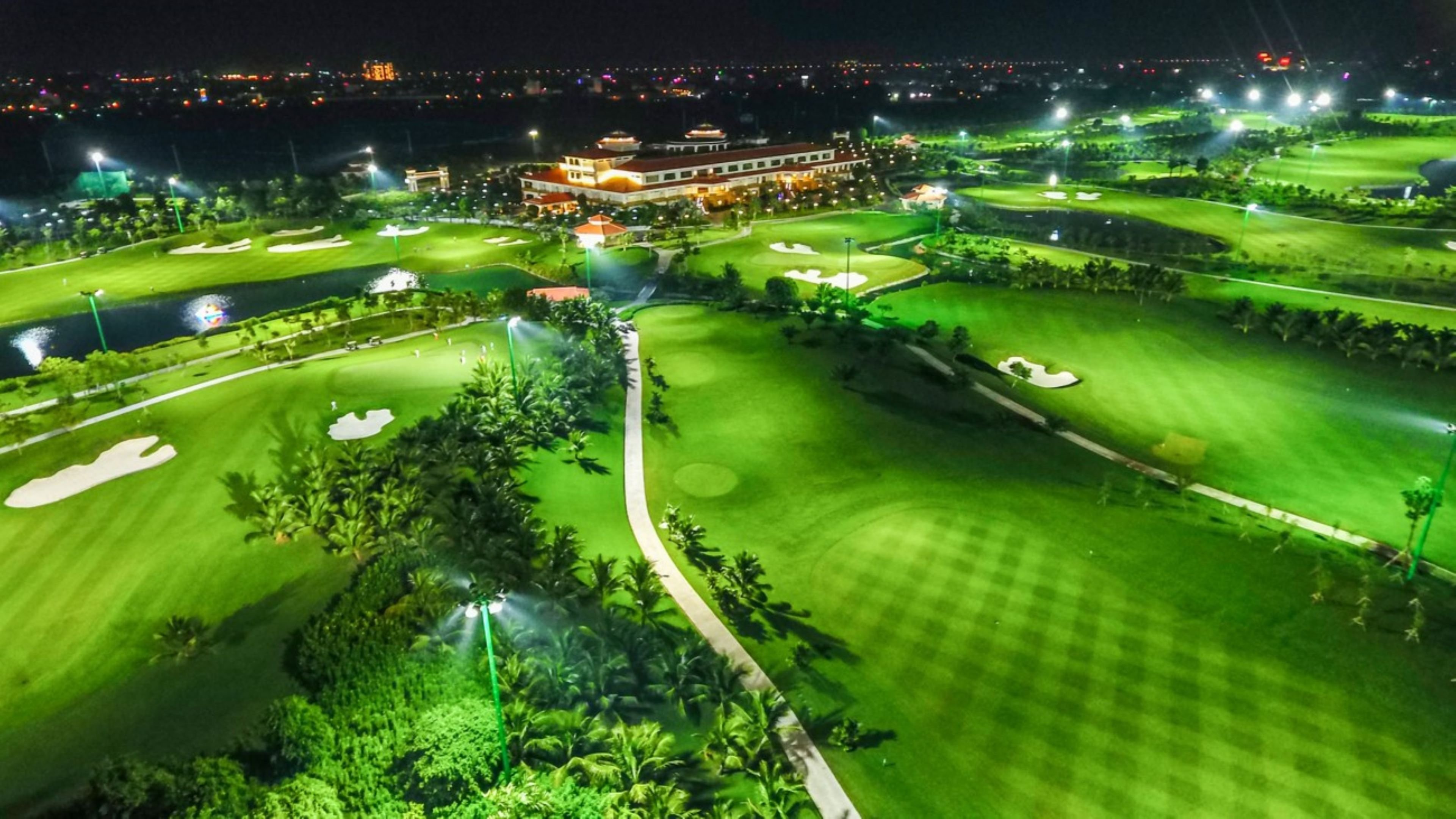 Holiday Inn & Suites Saigon Airport 43/50