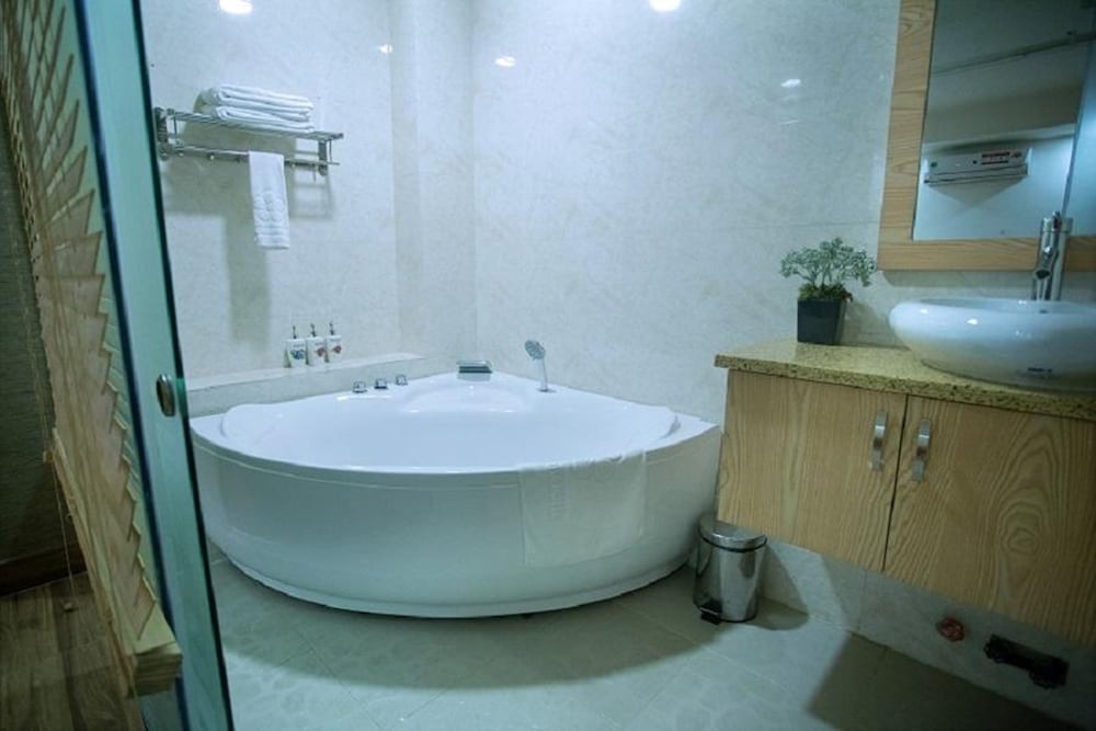 Thuy Sakura Hotel 28/32
