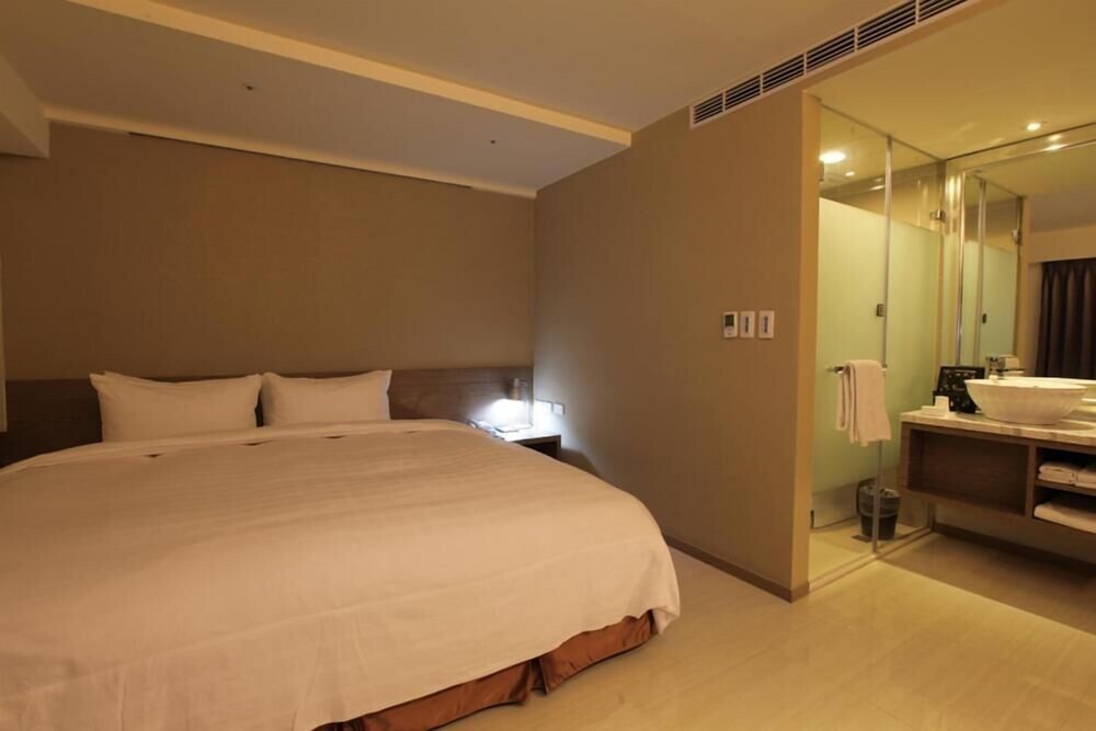 Nest Hotel 11/45
