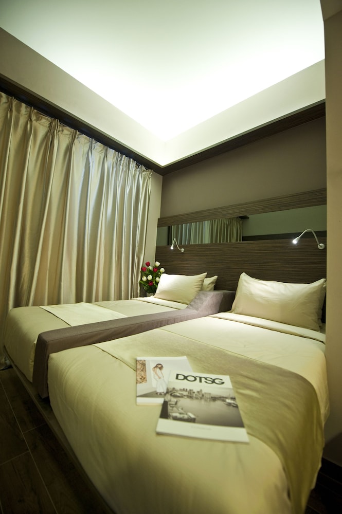 Mercure Singapore Tyrwhitt 24/78