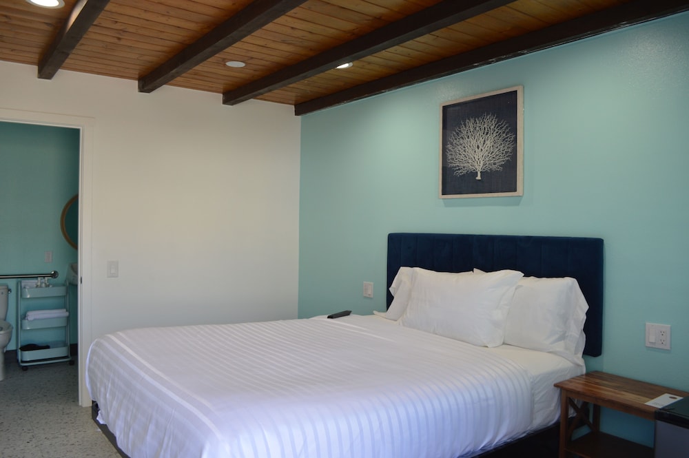 Calafia Inn 29/41