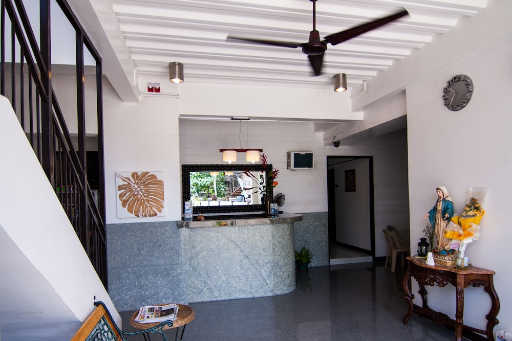 St. Nicolas Inn CDO City Center 35/55