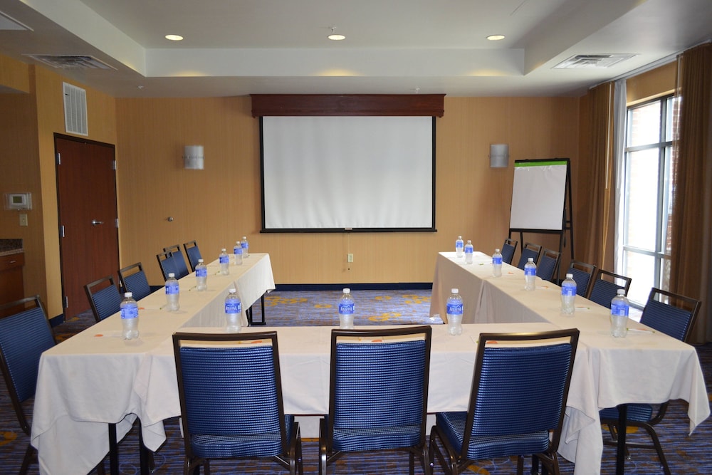 Courtyard by Marriott Winchester Medical Center 43/50
