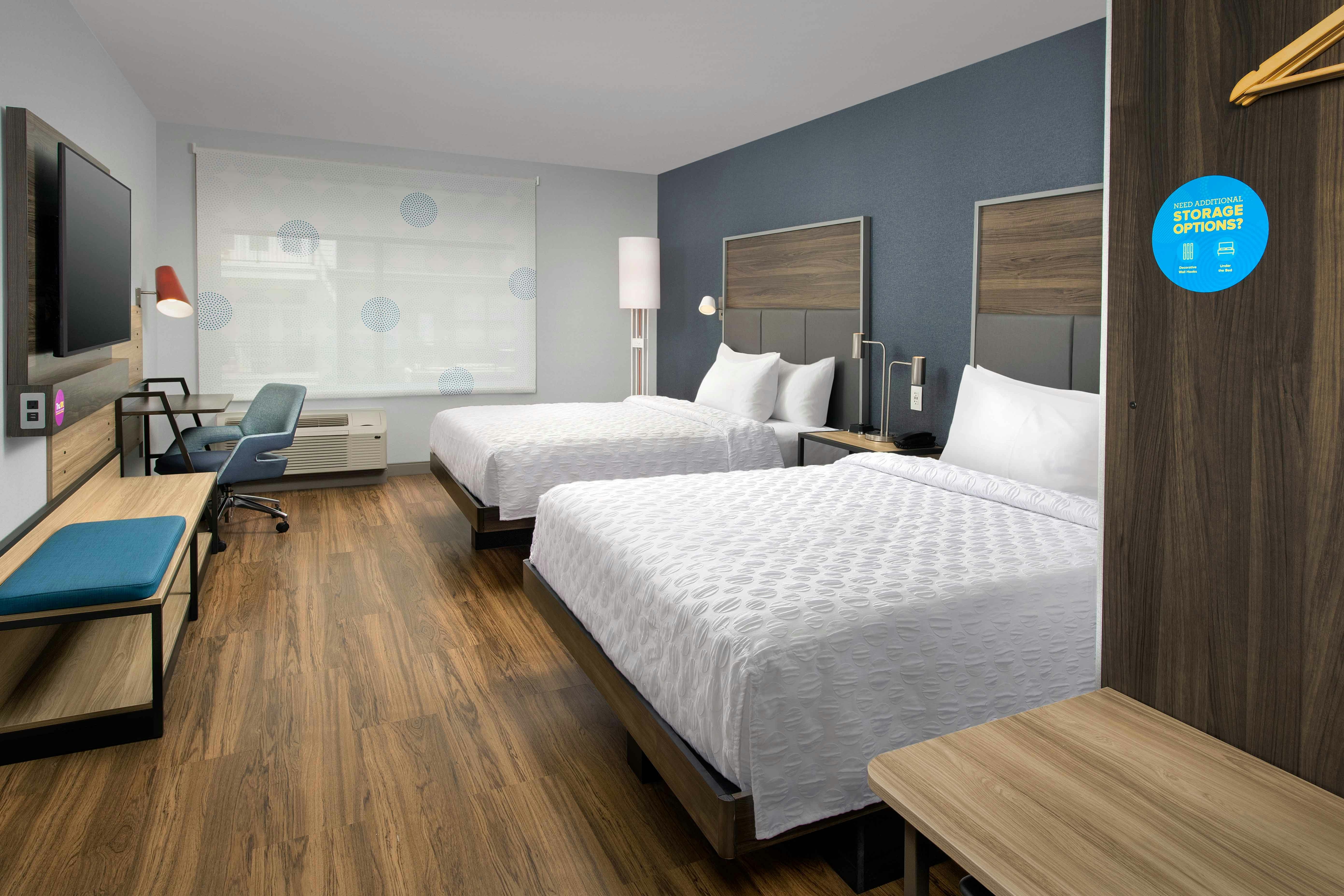room, 2 queen beds