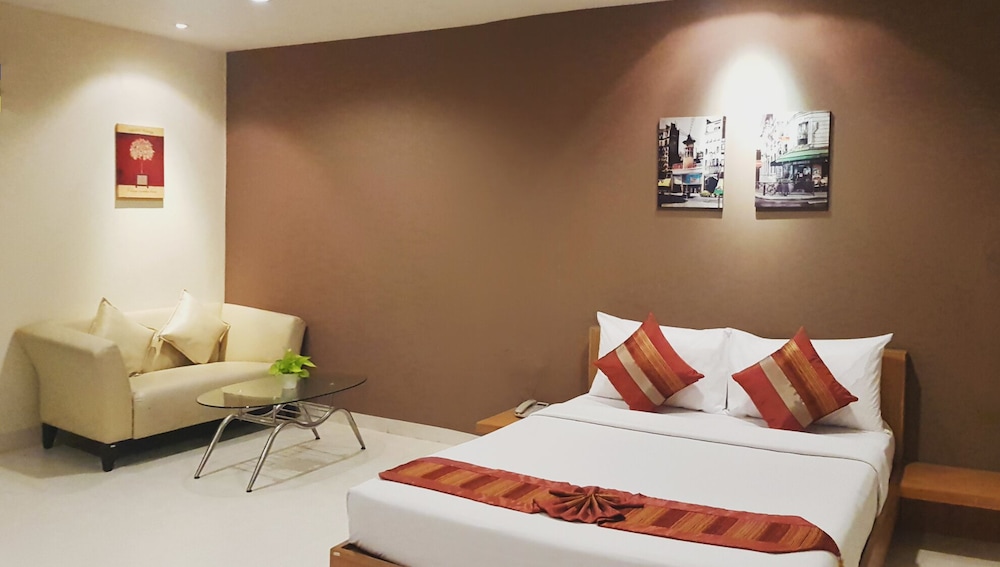 DELUXE, DOUBLE BED