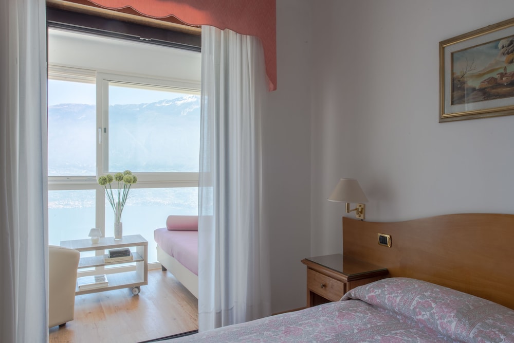 Village Hotel Lucia 19/50