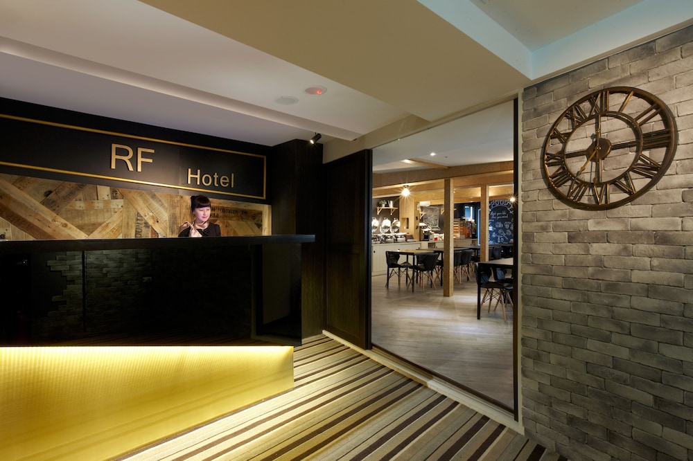 Rf Hotel 6/74