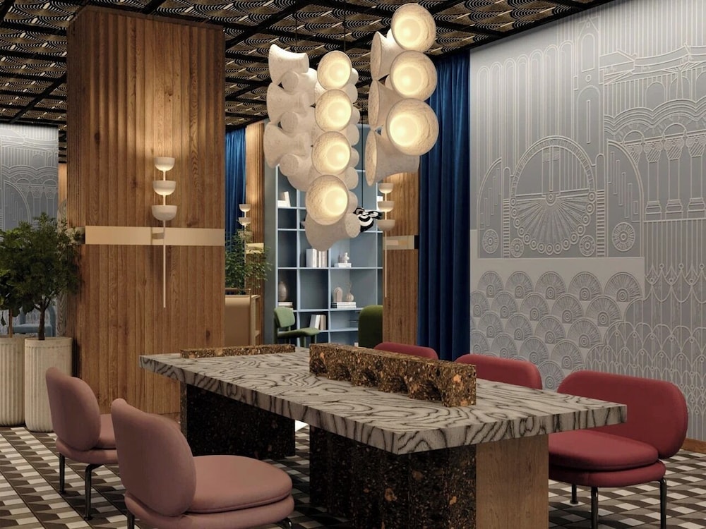 Movenpick Yerevan 8/63