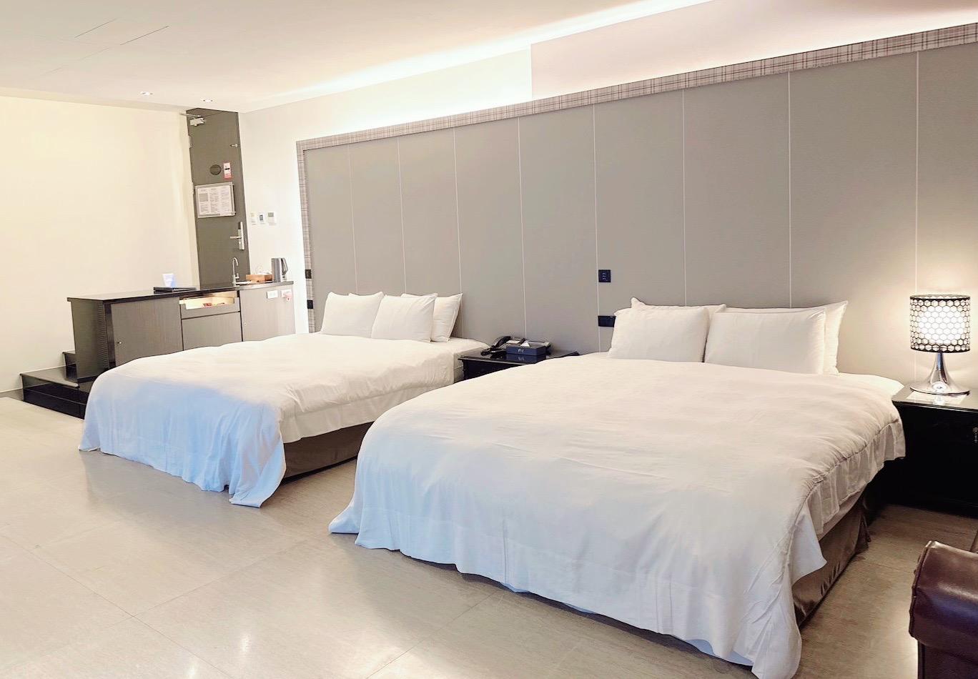 Room, Double Bed, Large