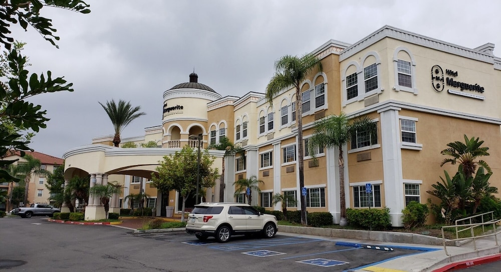 Hotel Marguerite Anaheim/Garden Grove, Trademark Collection 43/50