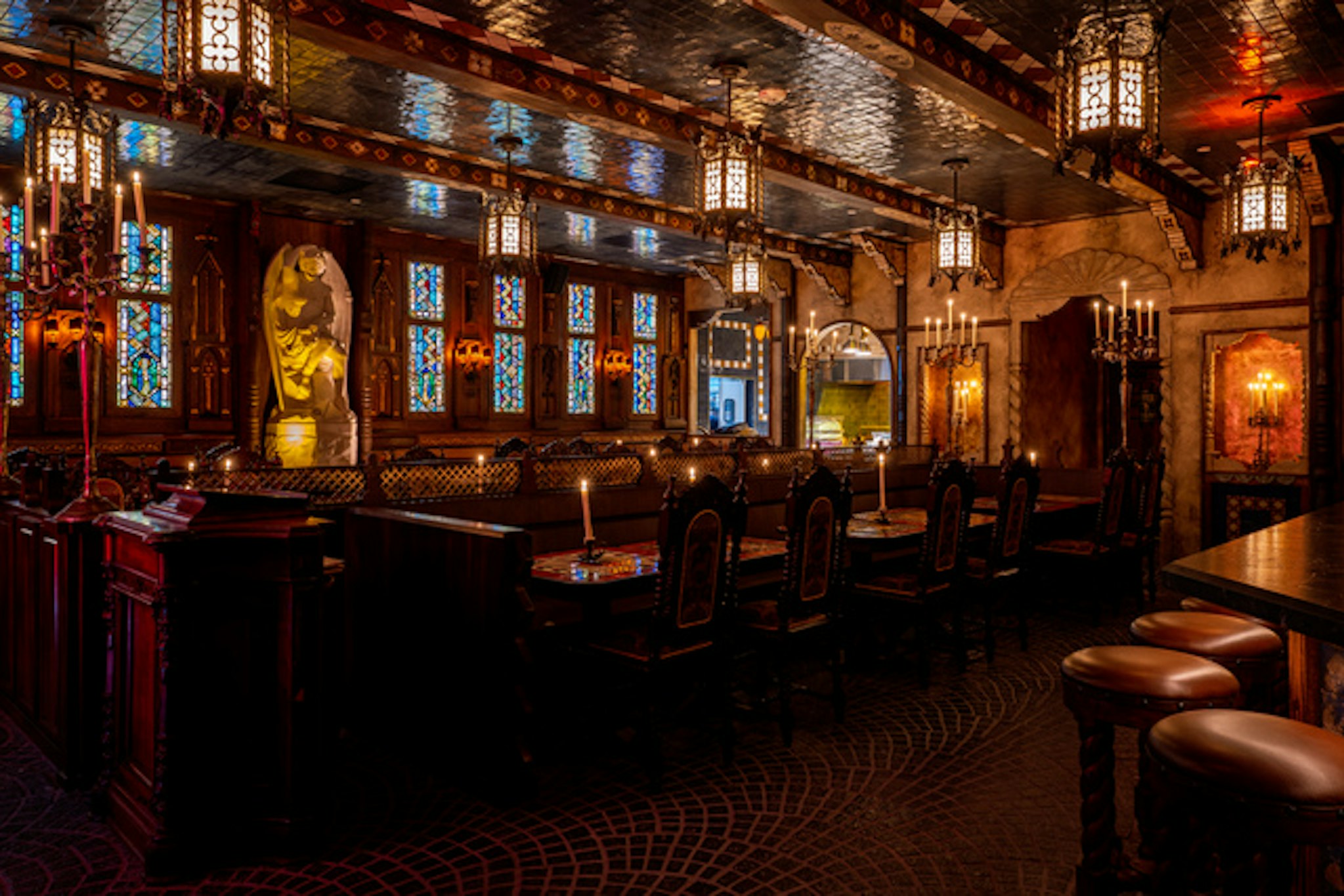 The Lafayette Hotel And Club 30/30