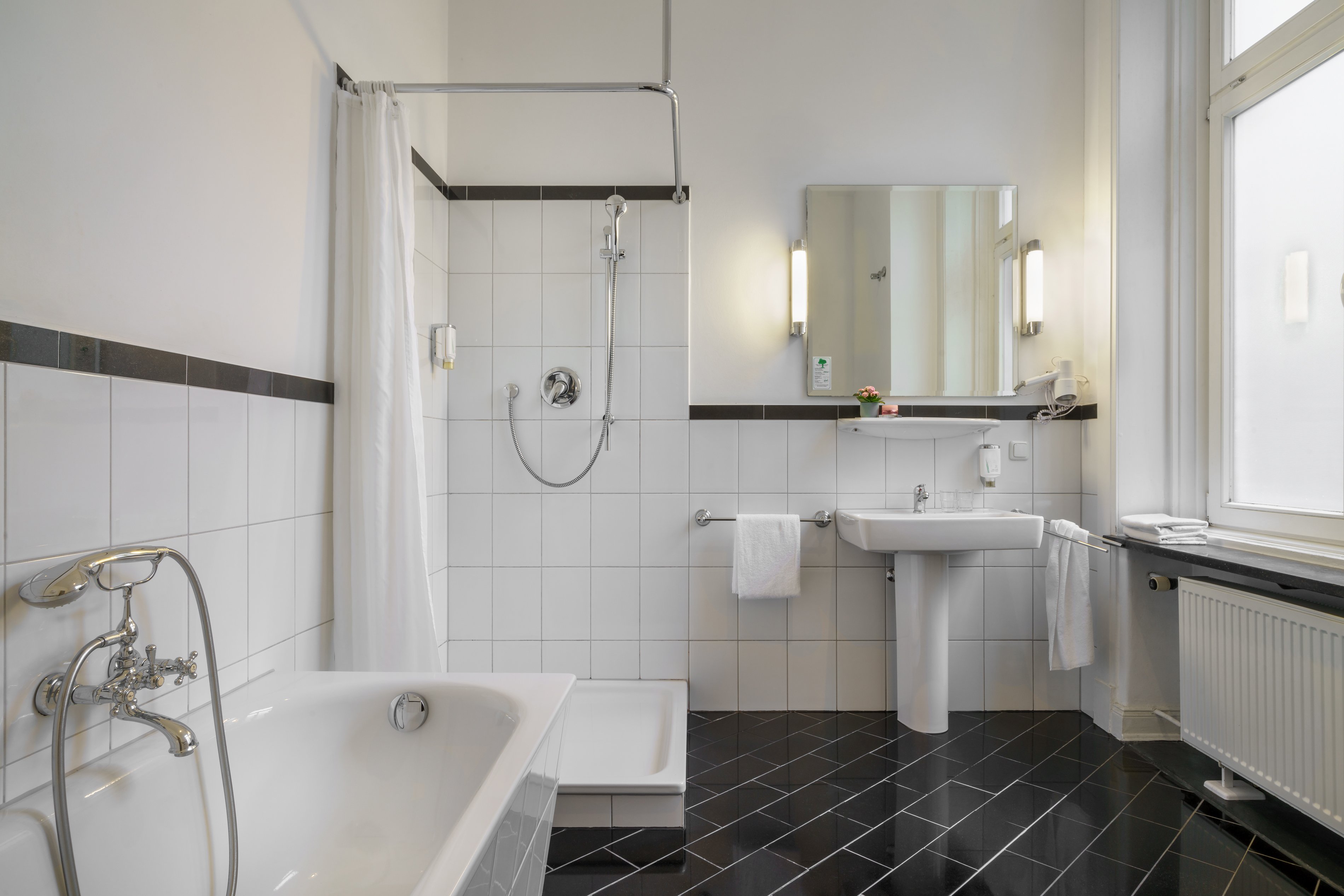 Hotel Kronprinz Hamburg 75/77