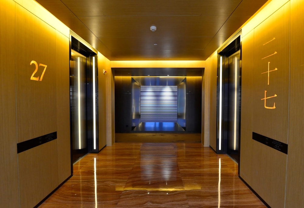 East Hong Kong Hotel 30/64