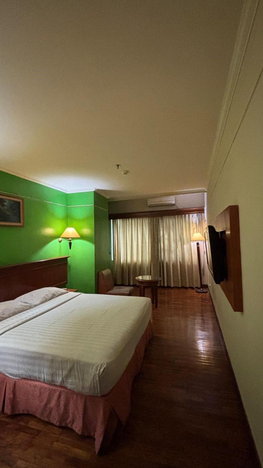Hotel Mega Cikini 17/28
