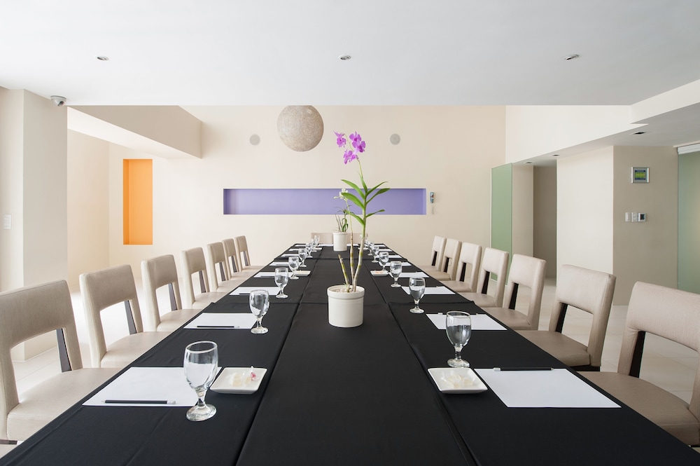 The Picasso Boutique Serviced Residences 76/79