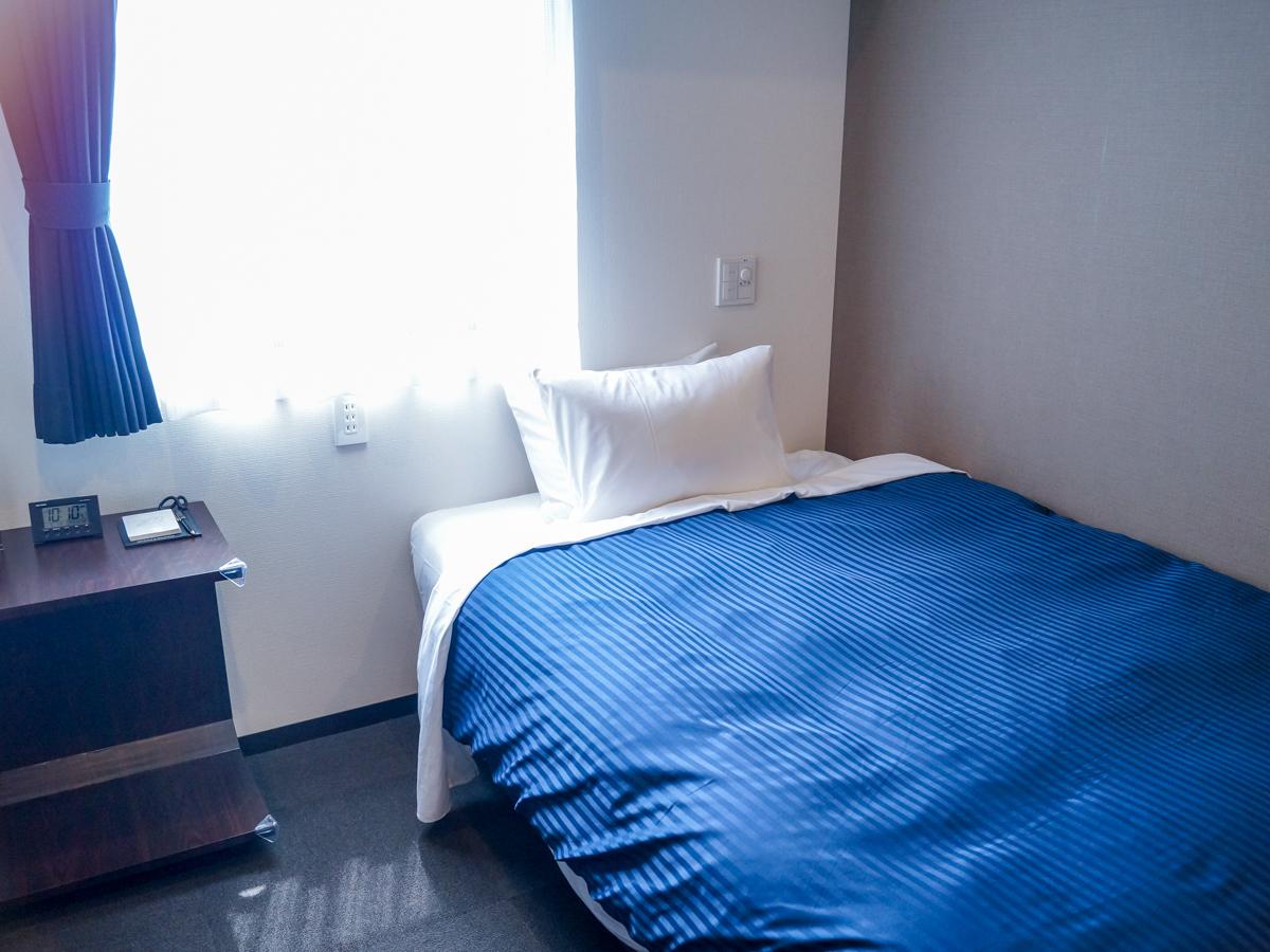 Room, Single, Semi Double Bed, Smoking