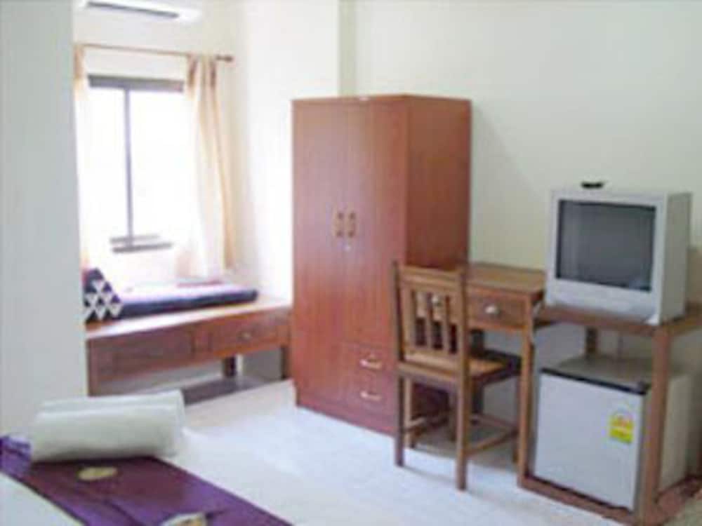 Penzy Guest House 33/39