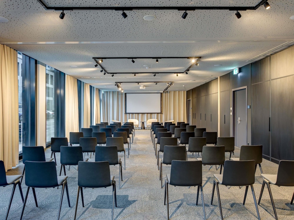 Mercure Zurich City 54/65