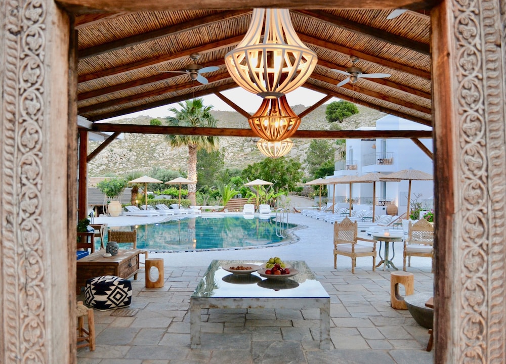 Caesars Gardens Hotel And Spa - Adults Only 8/65