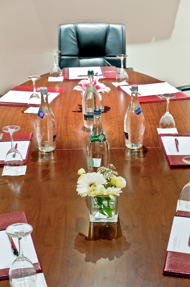 Lough Rea Hotel & Spa 48/51