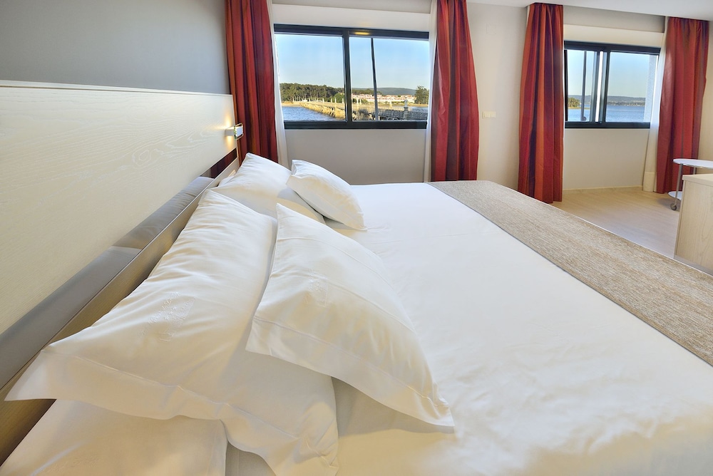 Hotel Puente De La Toja 13/27