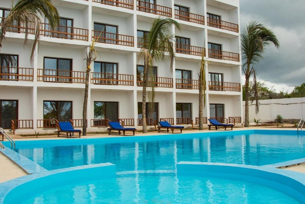 Malika Nungwi Hotel in NUNGWI