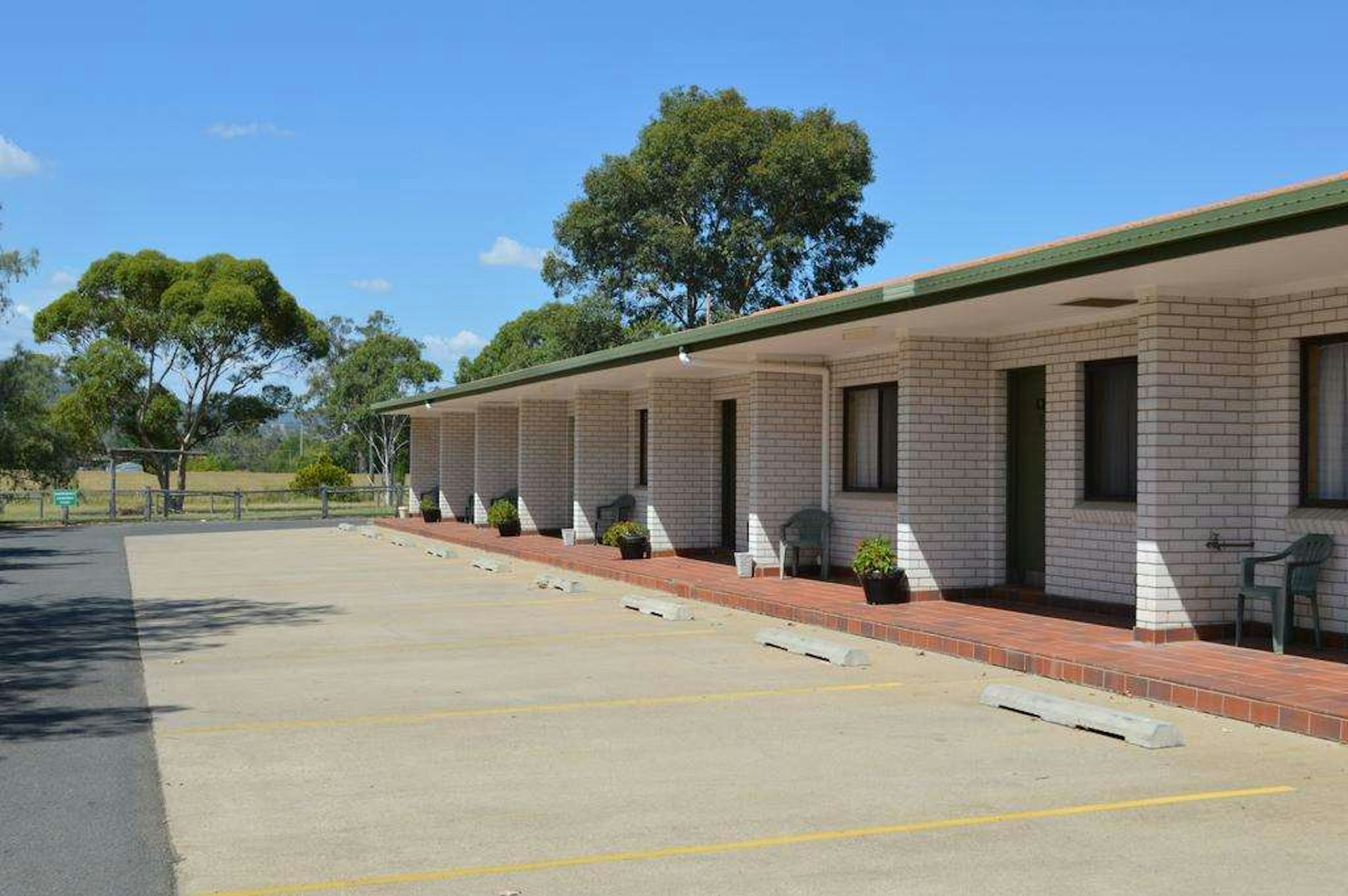 Tamworth Motor Inn 44/47