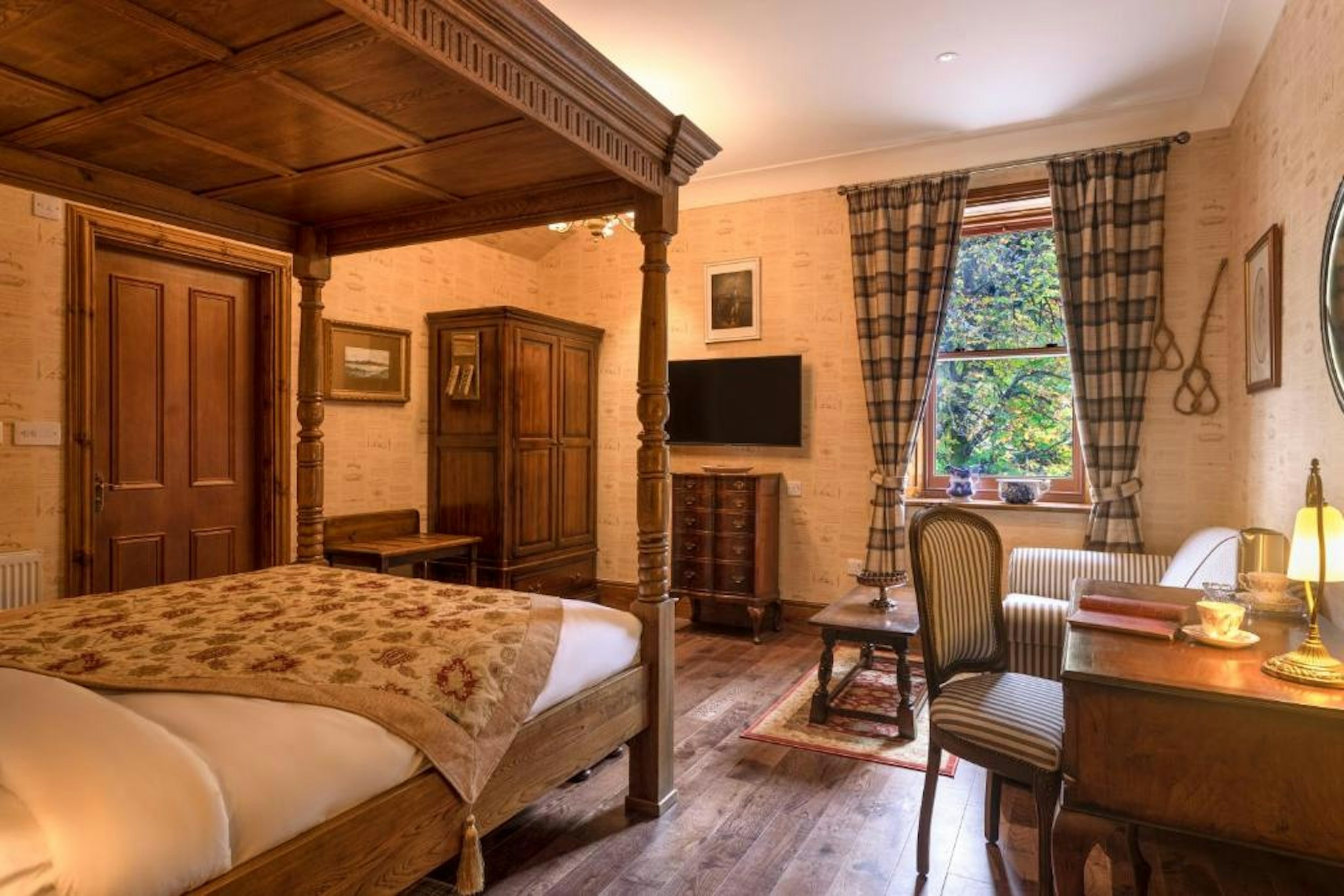 The Whispering Pine Lodge Ex Letterfinlay Lodge Hotel 15/33